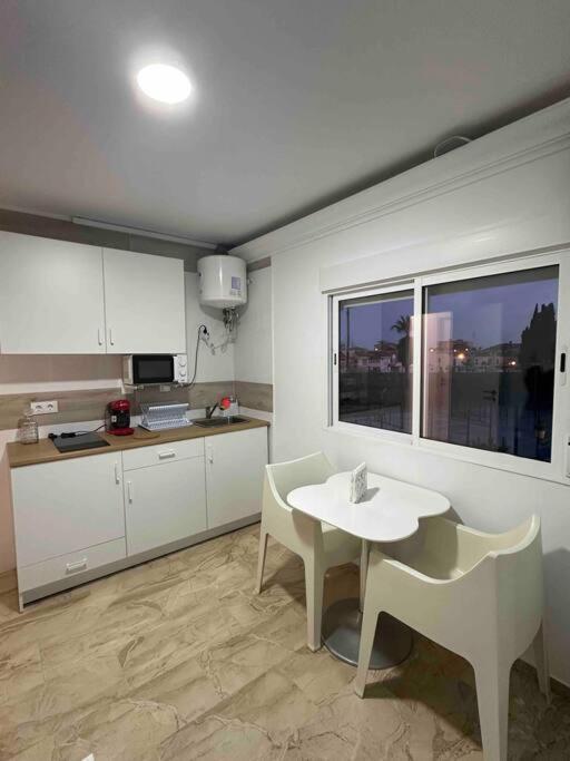 6apartment With Sea Views In A Mazarrón